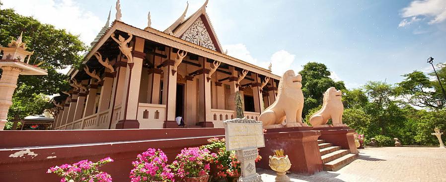 Você pode pegar o ônibus na estação rodoviária de Phnom Penh Sorya