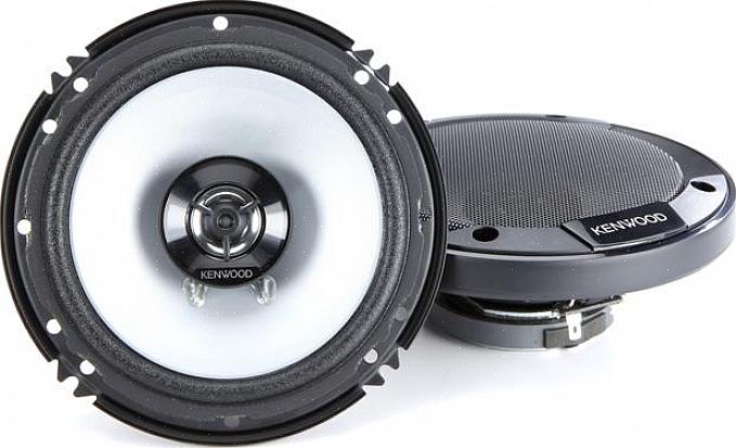 Outra coisa que vale a pena adicionar à configuração dos alto-falantes do carro é um subwoofer de boa