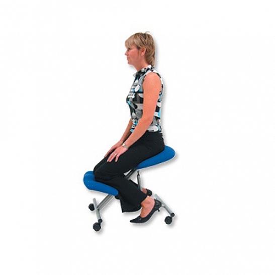 A melhor solução para cuidar das suas costas é conseguir uma cadeira ajoelhada