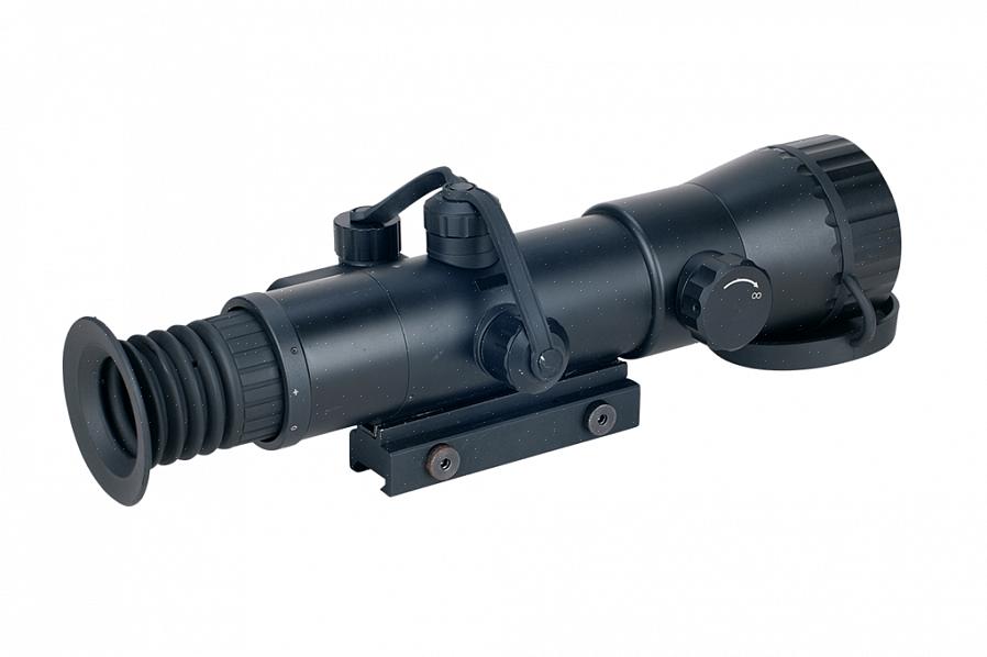 Já que a maioria das miras de rifle de visão noturna usa lentes infravermelhas