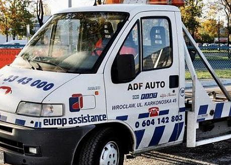 Há várias coisas a se ter em mente ao se aventurar no negócio de serviços de transporte automotivo