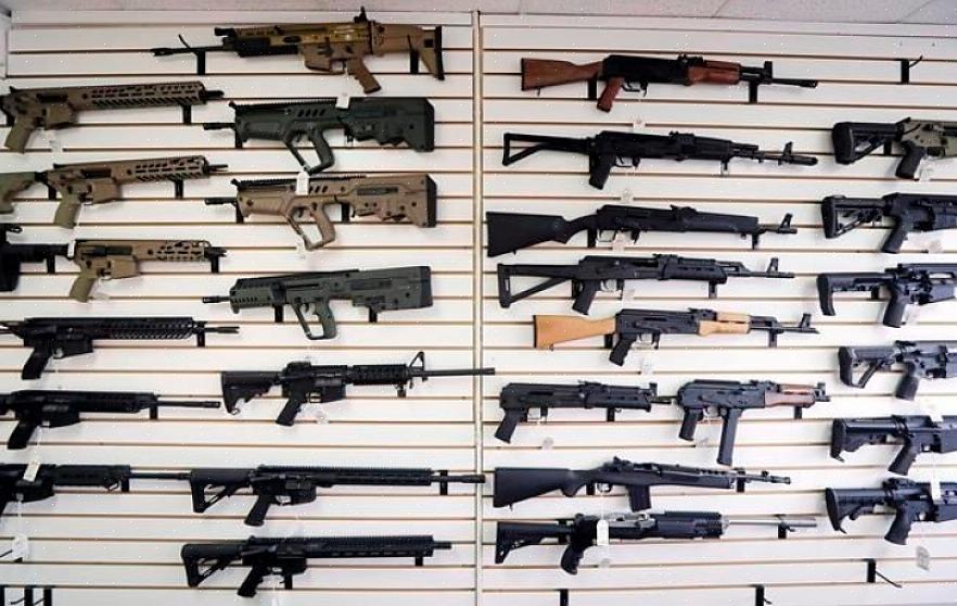 Seguir os regulamentos à risca são a chave para abrir um negócio de loja de armas