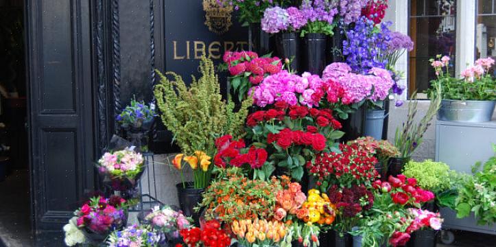 Ter uma loja de flores pode parecer atraente porque parece que a floricultura está sempre cercada por lindas