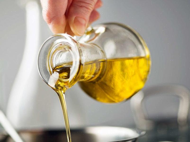 O azeite de oliva é um elemento primordial da dieta mediterrânea