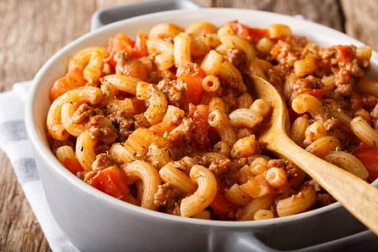 É consideravelmente diferente do goulash húngaro