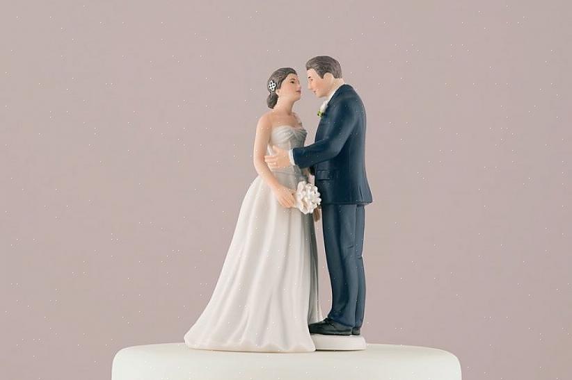 O chapéu de coco do bolo de casamento deve falar do tema do casamento