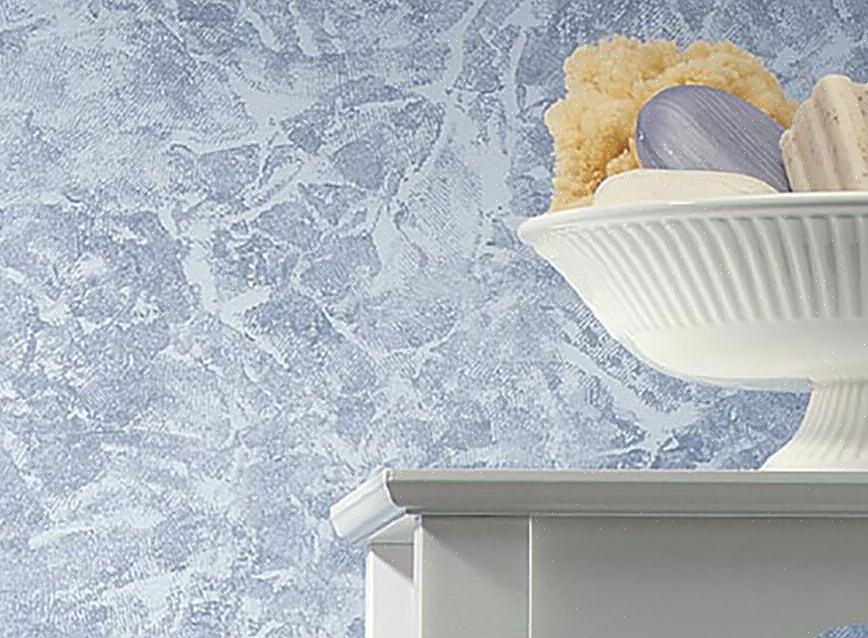 E um trapo ou às vezes um rolo de pintura decorado que dará o mesmo efeito de "pintura de trapo"