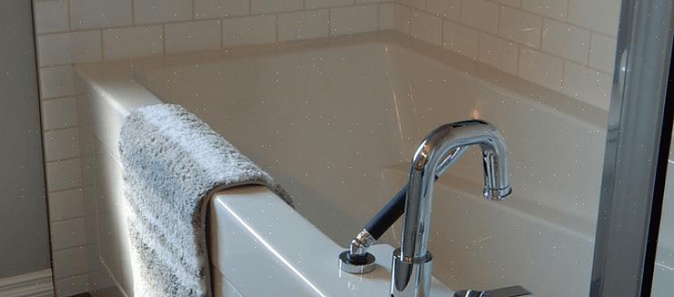 Basta fazer uma verificação rápida em cada junta da parede de sua banheira ou chuveiro para ver