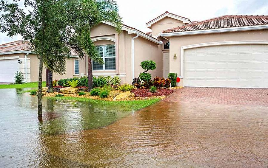 Você pode determinar a extensão da proteção contra danos de inundação que você precisa fazer para sua casa