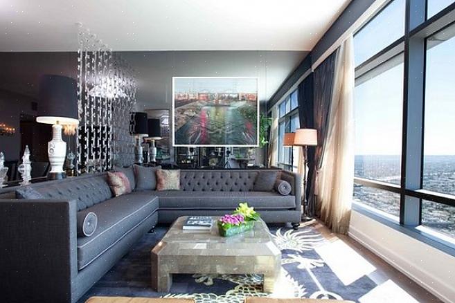 A colocação do sofá deve se ajustar ao design da sala como uma segunda pele