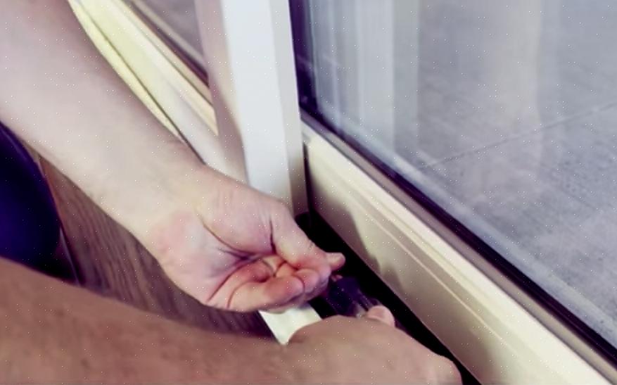 Procure um substituto para a fechadura da porta de vidro deslizante