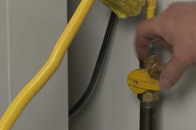 Conecte o orifício de ventilação da secadora ao orifício de ventilação da parede