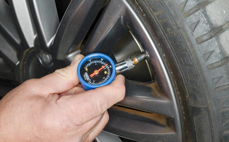 Um bom medidor de pressão para pneus de carro