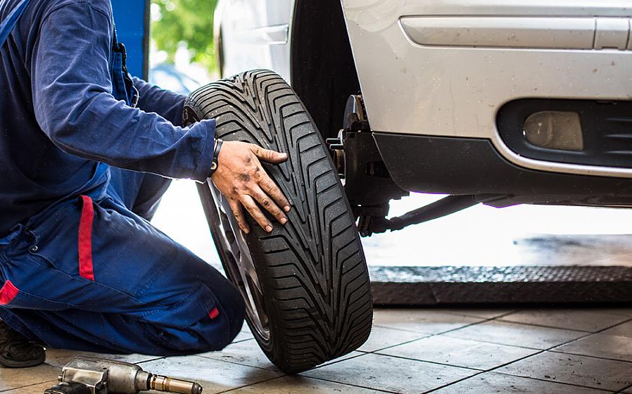 Semi-pneus (ou pneus semipneumáticos) são bastante diferentes do tipo regular de pneus