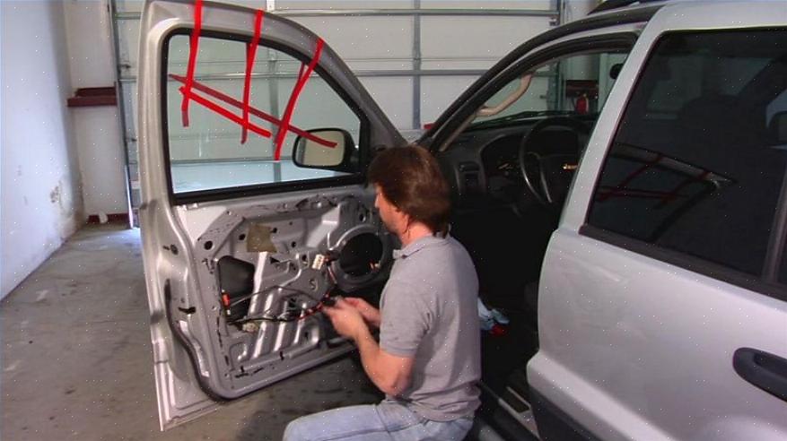 Verifique o interruptor da janela do carro elétrico