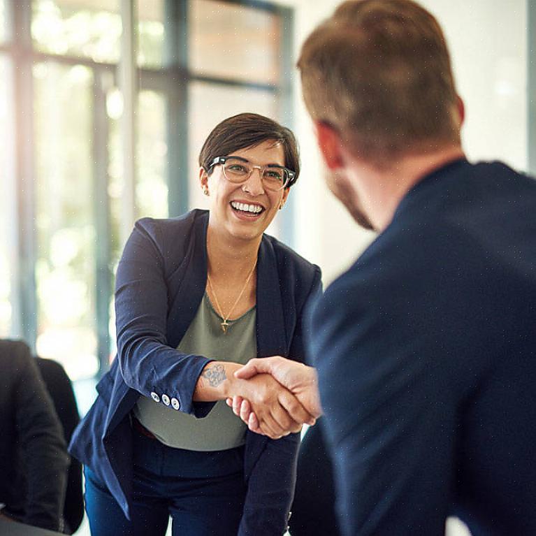 Promover habilidades de liderança no local de trabalho é uma tarefa desafiadora