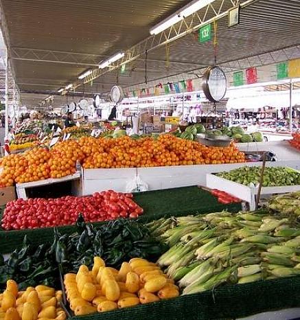 A venda no mercado de pulgas