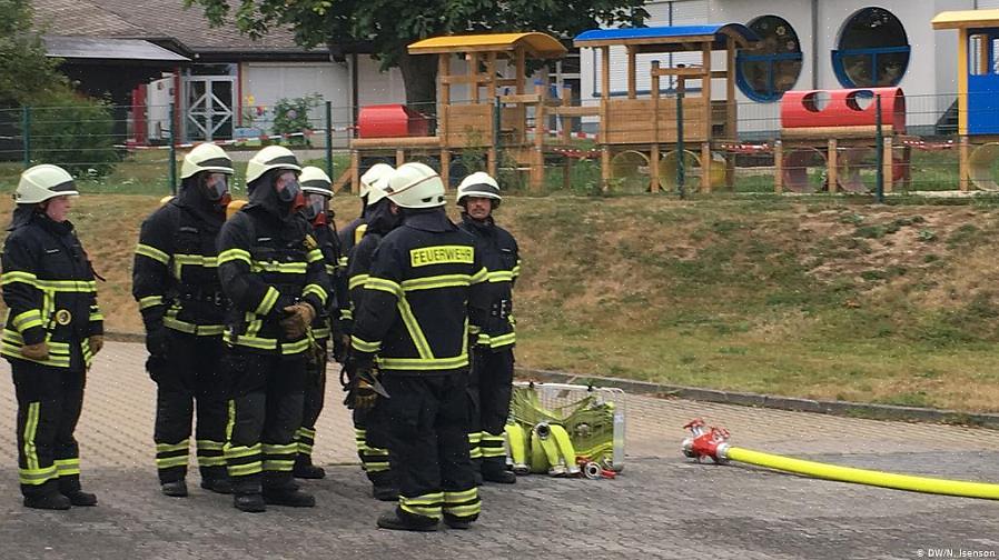 Nem todos os bombeiros exigem educação além do ensino médio