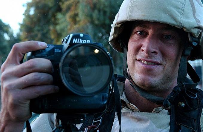 A posição de fotógrafo de combate pode ser concedida após a graduação do boot camp